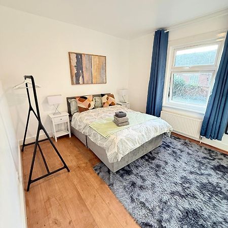 Cricklewood Broadway Guest Home Лондон Экстерьер фото