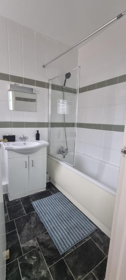 Cricklewood Broadway Guest Home Лондон Экстерьер фото