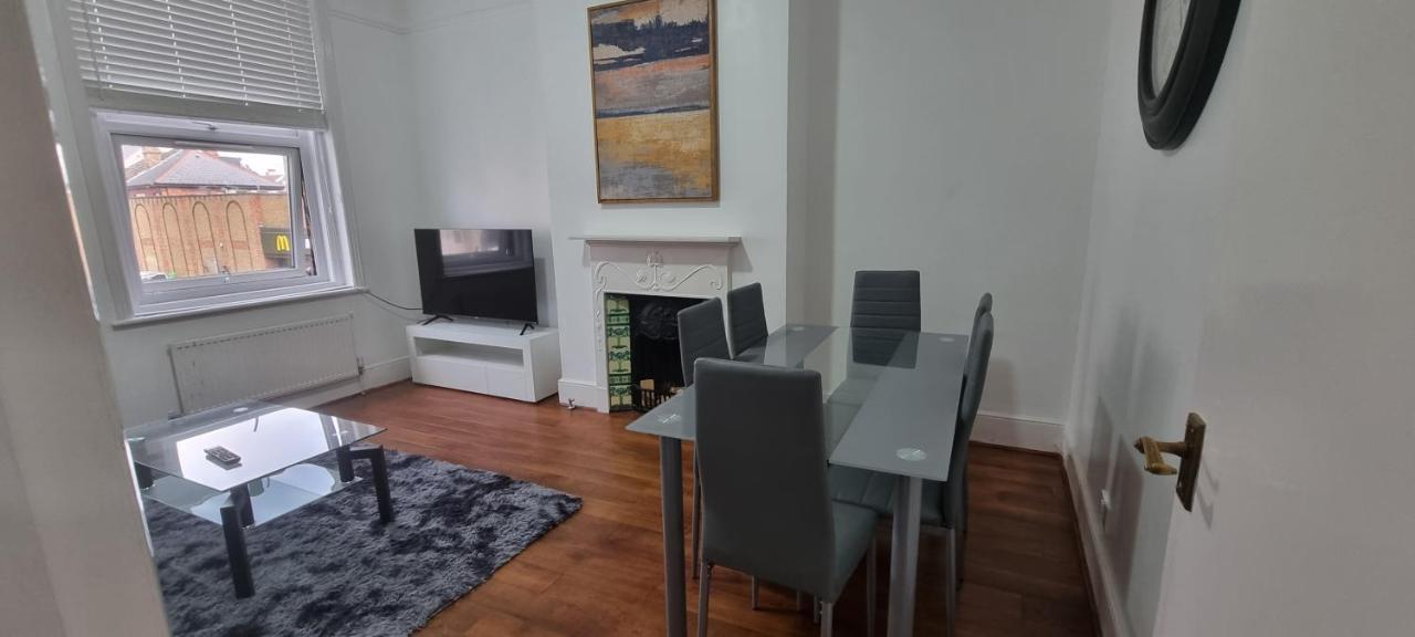Cricklewood Broadway Guest Home Лондон Экстерьер фото