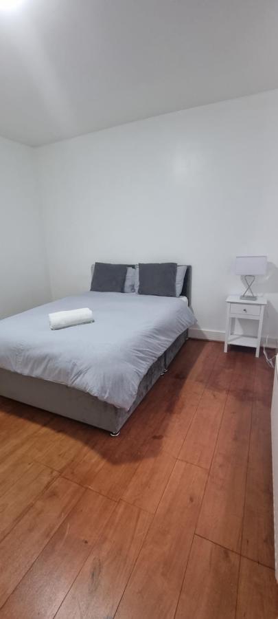 Cricklewood Broadway Guest Home Лондон Экстерьер фото